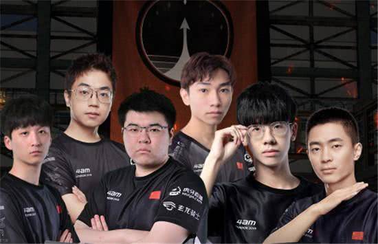 德天空：格纳布里倾向于续约，可能与拜仁签1-2年的降薪合同