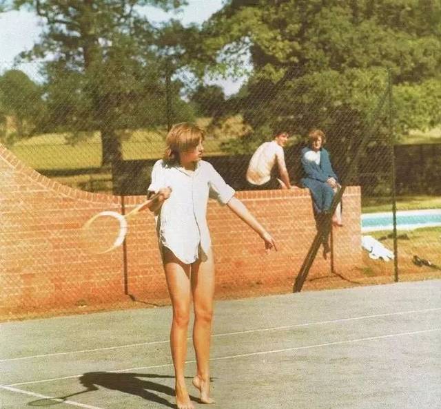 屡屡以迅猛 屡屡以迅猛