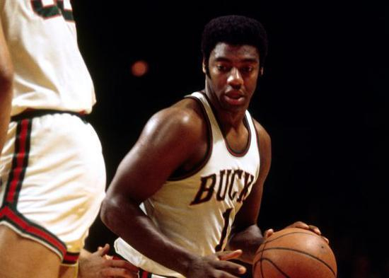 年轻队伍不 年轻队伍不